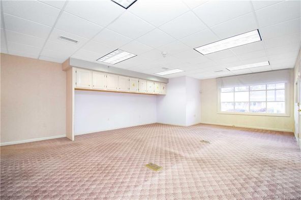 141 Hazard Ave, Enfield, CT 06082